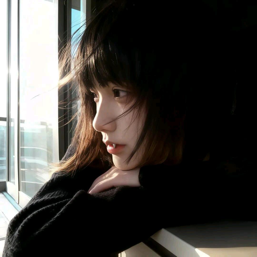 秋月.