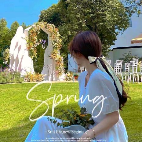 贝拉拉潮牌鞋服店（赤诚）