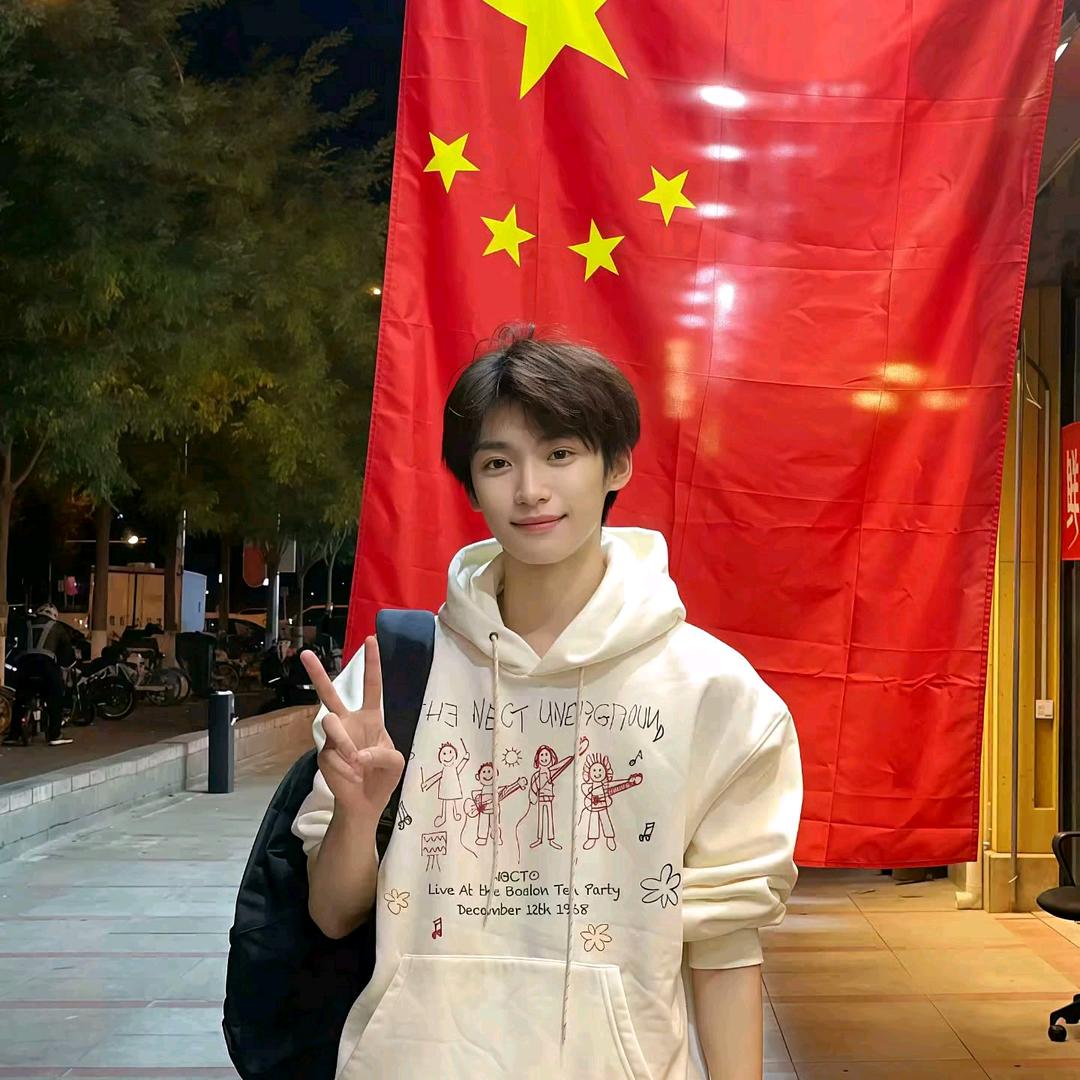 晕晕小吴^YUNI