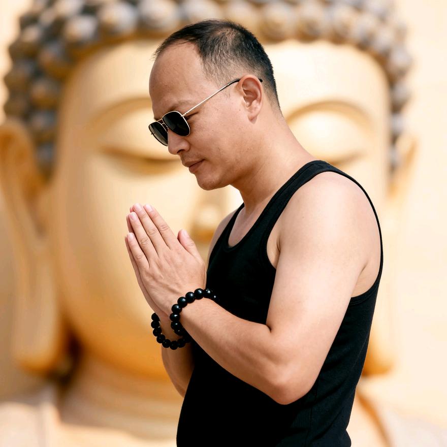 大树下好乘梁