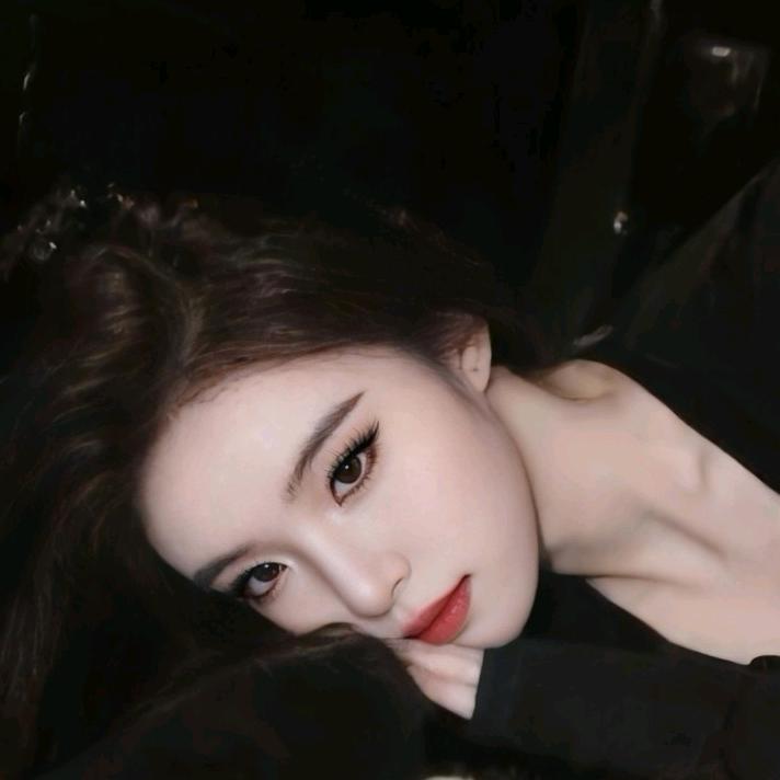欣欣爱喝冰美式