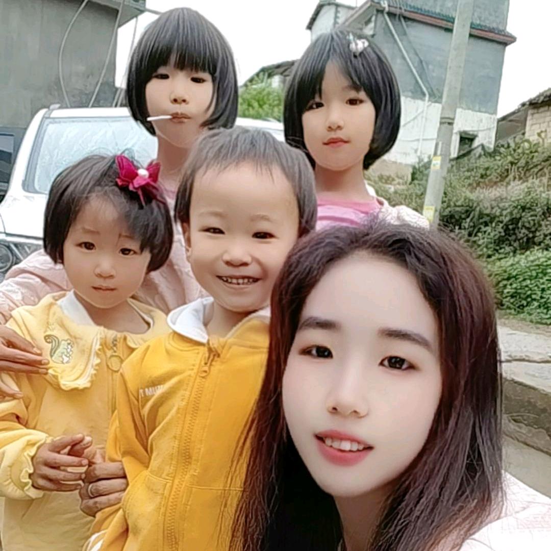 丹丹  家有两对宝！