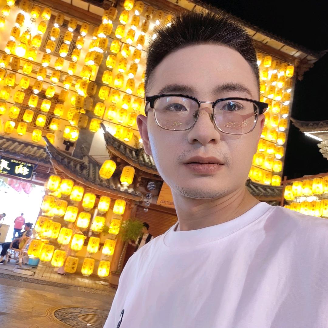 抽烟喝酒她作陪