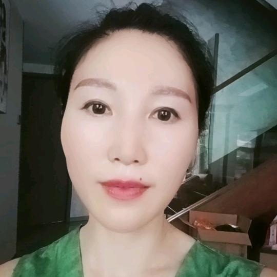 英子