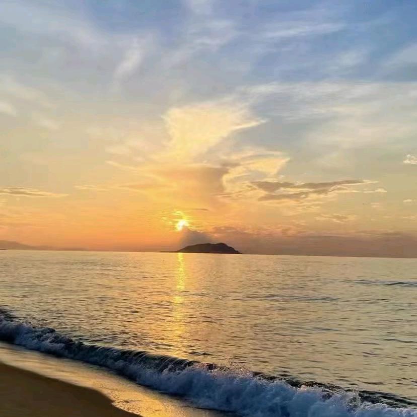 淼淼  张掖车站麻辣烫