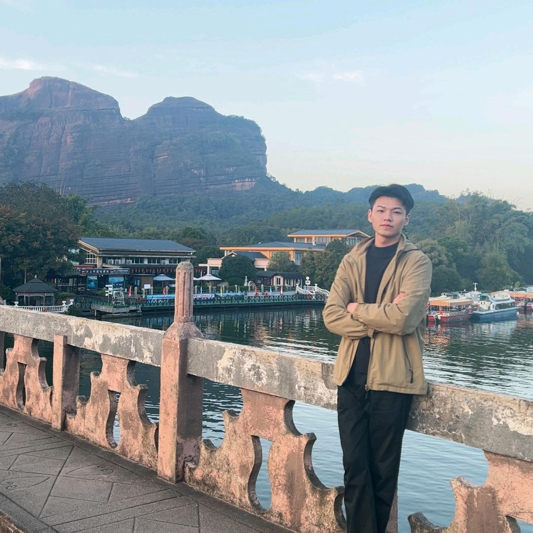 东晨家具衣柜工厂 激光封边 阿杰