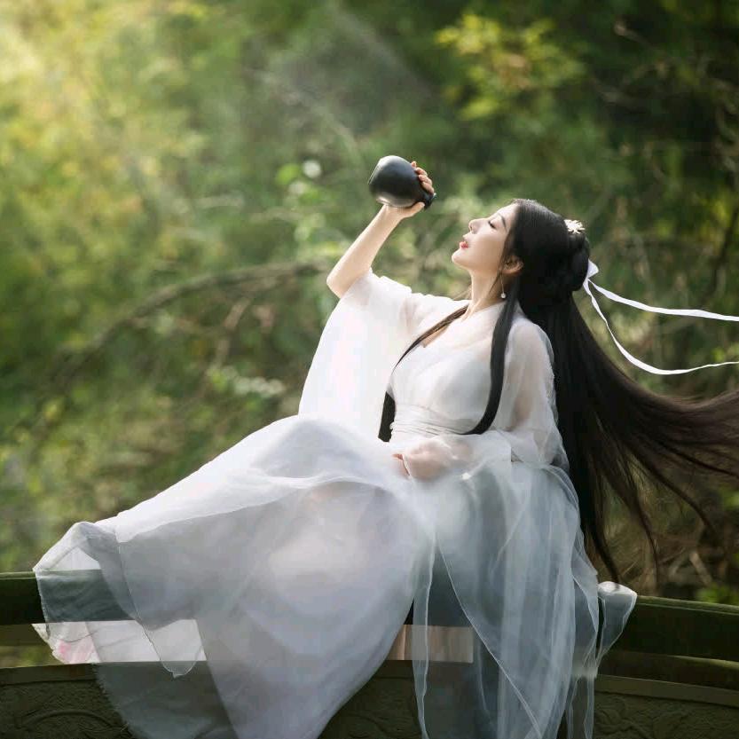 光伏小师妹