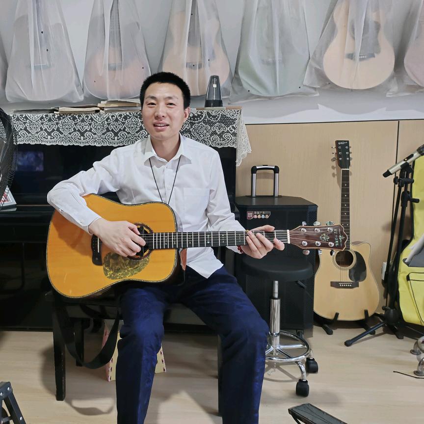 苏万幸吉他老师