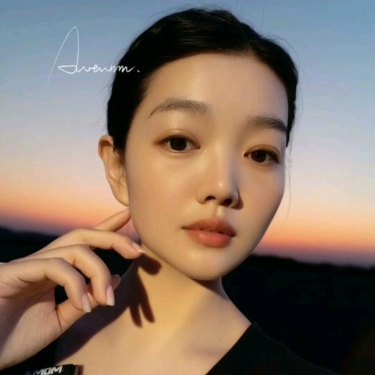 曼妮(每天下午4点播)