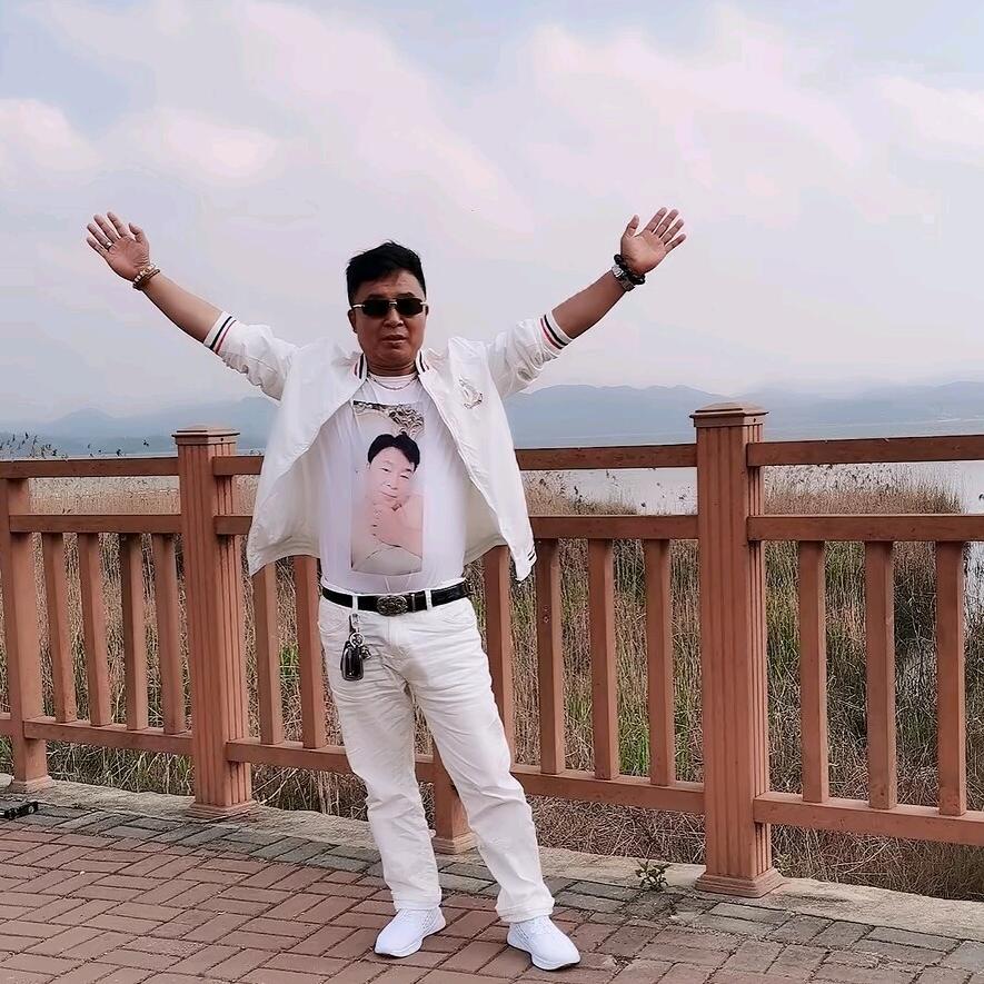 单身宝哥