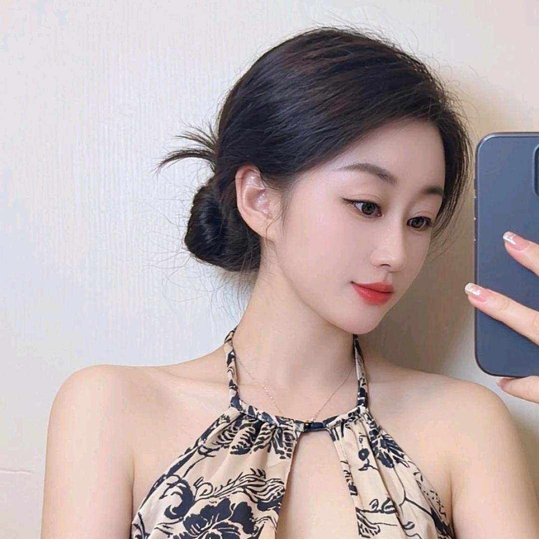 芳妩媚