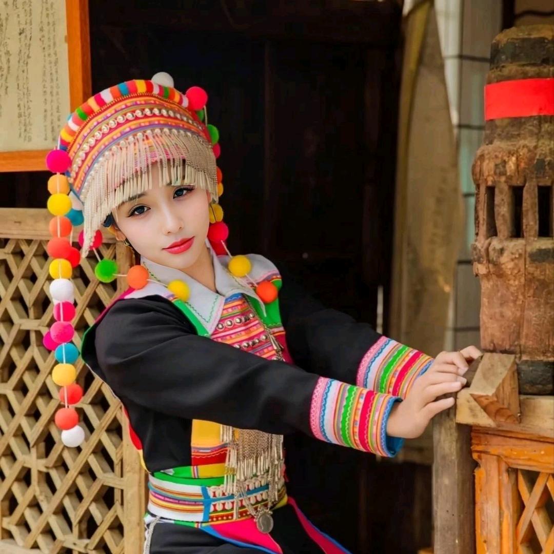 不经冬寒，不知春暖