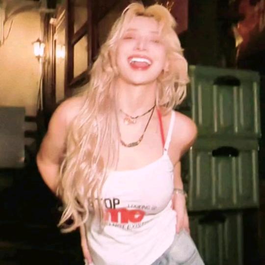 卖女孩的小火柴☬