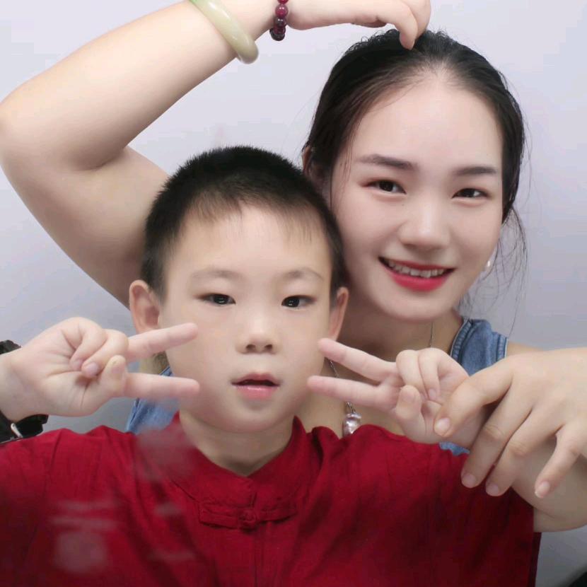 不为往事扰,余生只愿笑
