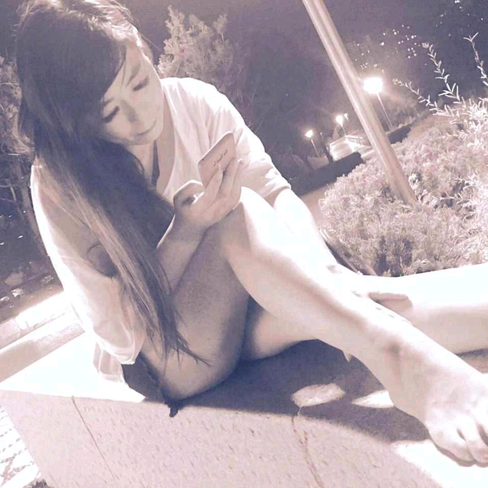 只饮烈酒不谈过往🍬