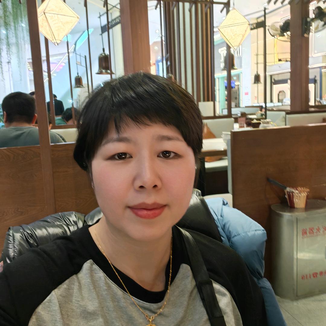 @文君