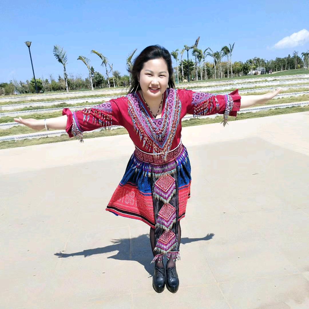 ꧁🧚🏻‍♂️苗家妹🧚🏻‍♀️꧂