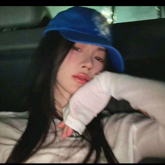 晋宜头像