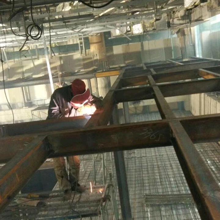 粤腾钢结构深圳订制搭建阁楼夹层楼梯