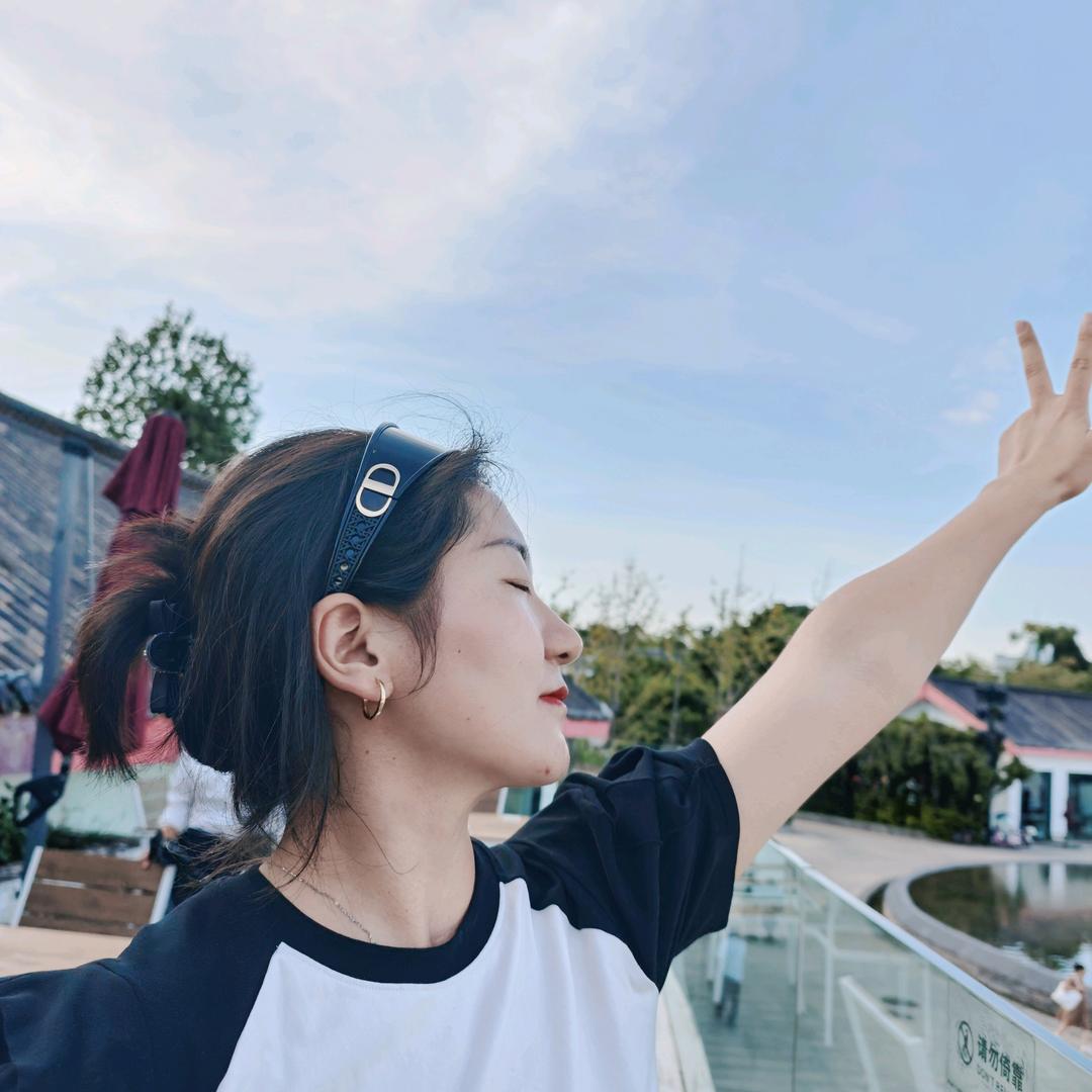 依娜本娜🍃🍃