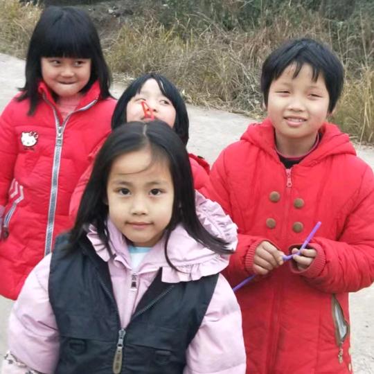 开心快乐的笑容