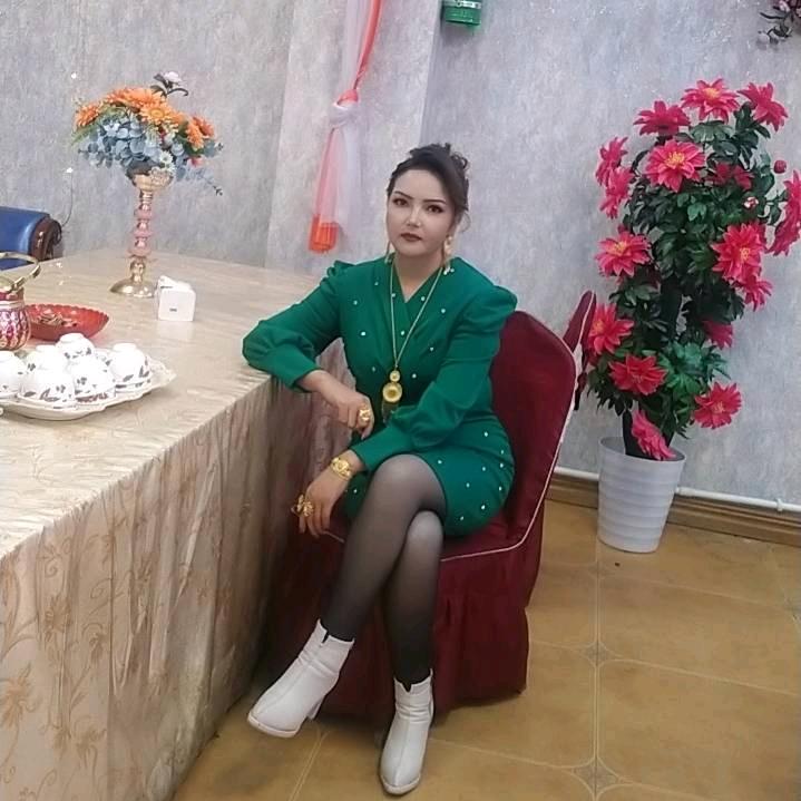 吐尔孙古丽 😊