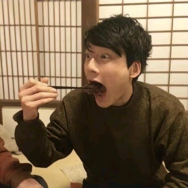 XY。