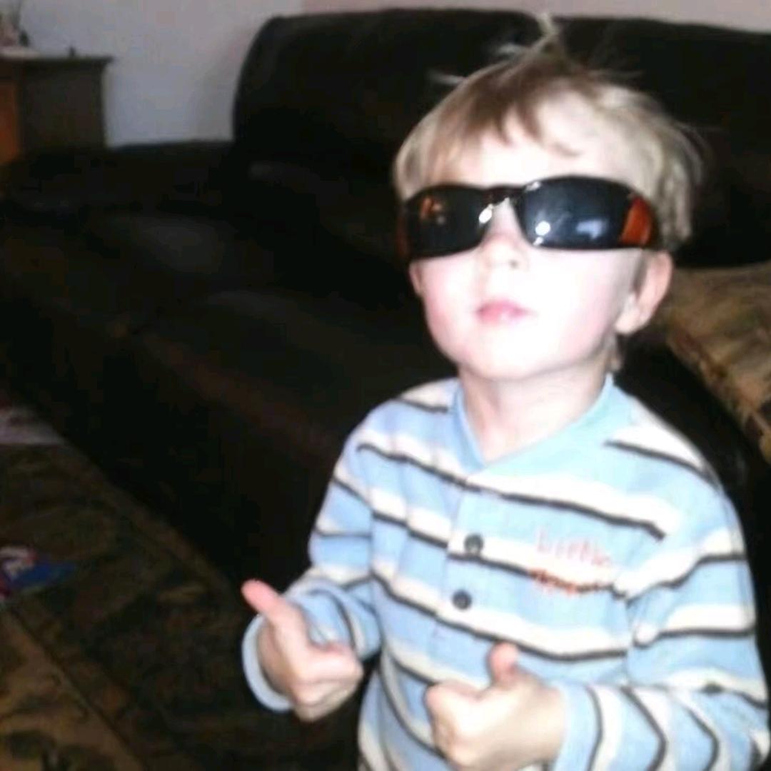 ￴￴ ￴￴ ￴￴ ￴￴