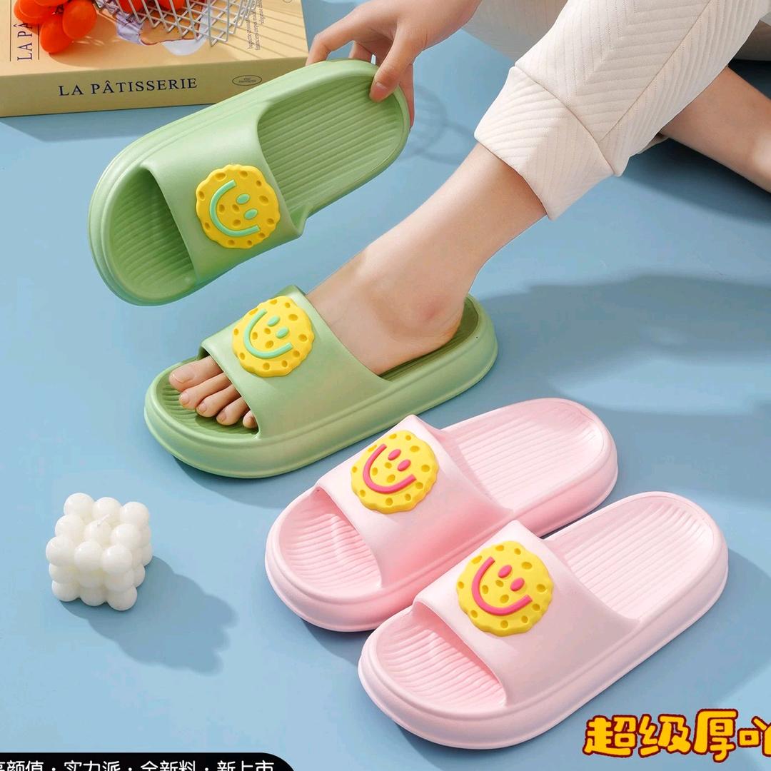 联一拖鞋供应链7号仓