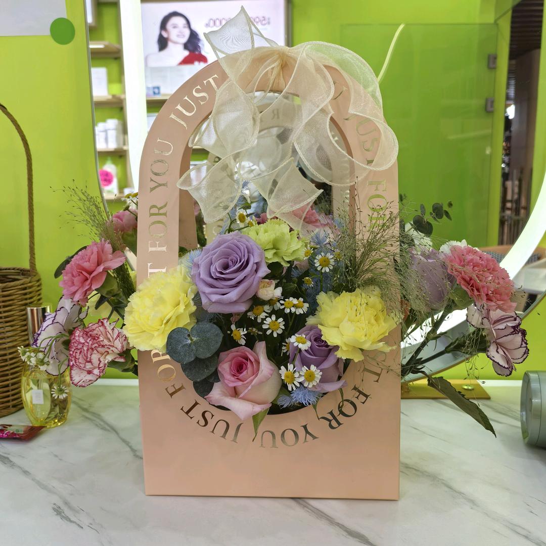 轻素栖花里月星商业广场原姐