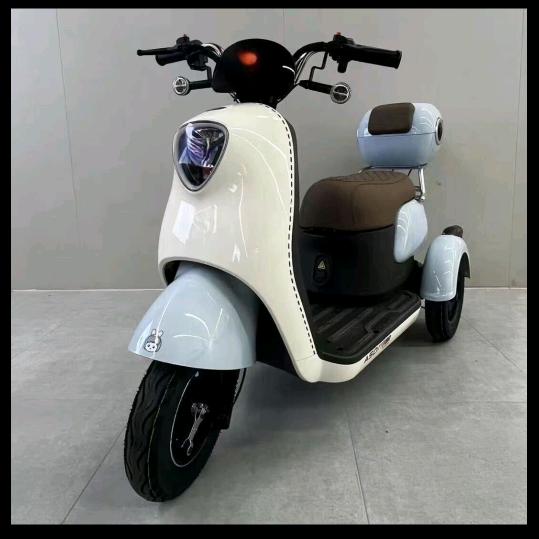 新能源电动车工厂1号仓