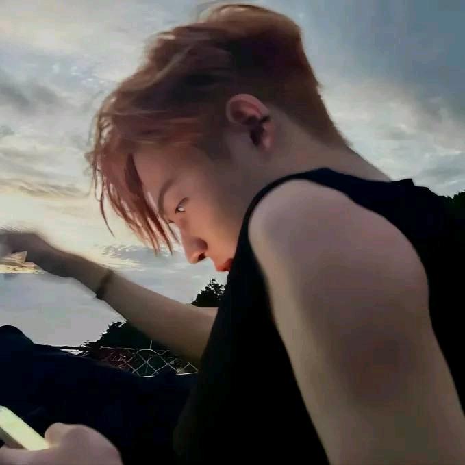 王抑云⛅