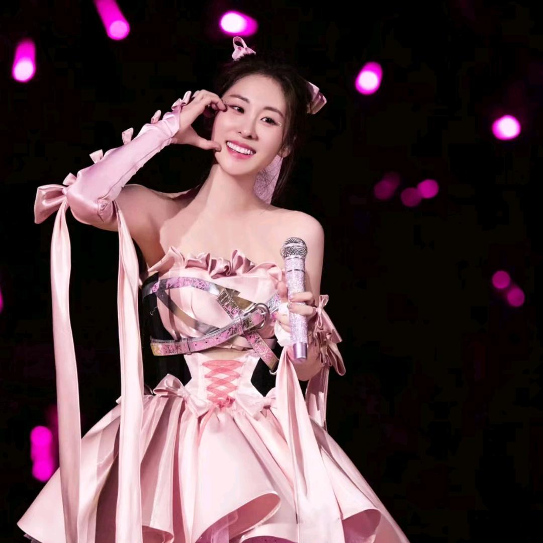 难得糊涂💎（喜欢碧晨颖宝）