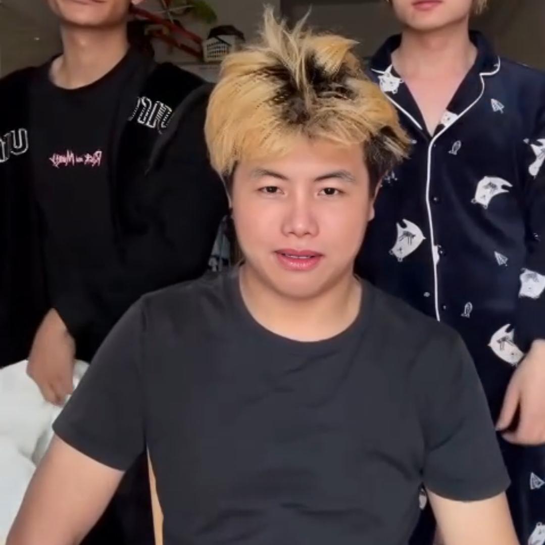.三哥.