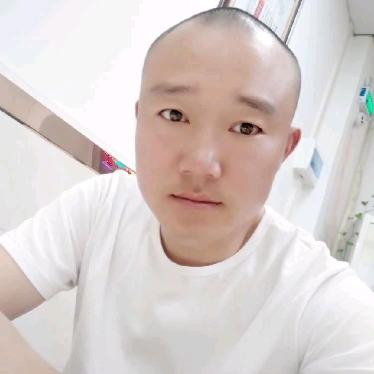 爱笑的男孩