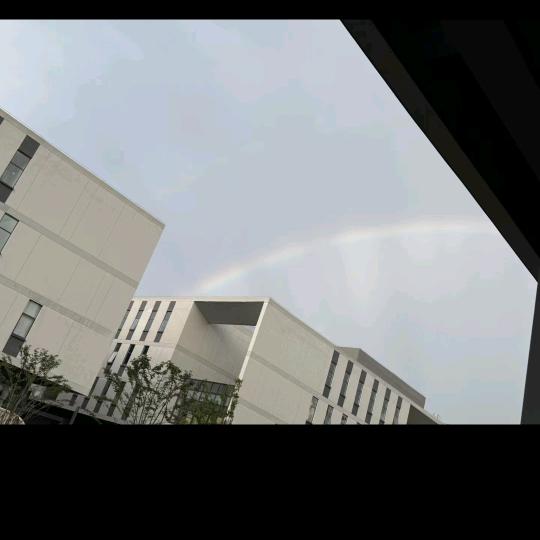 一个月几百块钱玩什么命啊，天大地大我最大