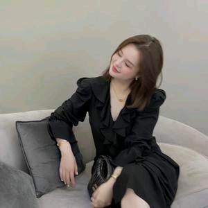 乔乔私服-穿搭优选