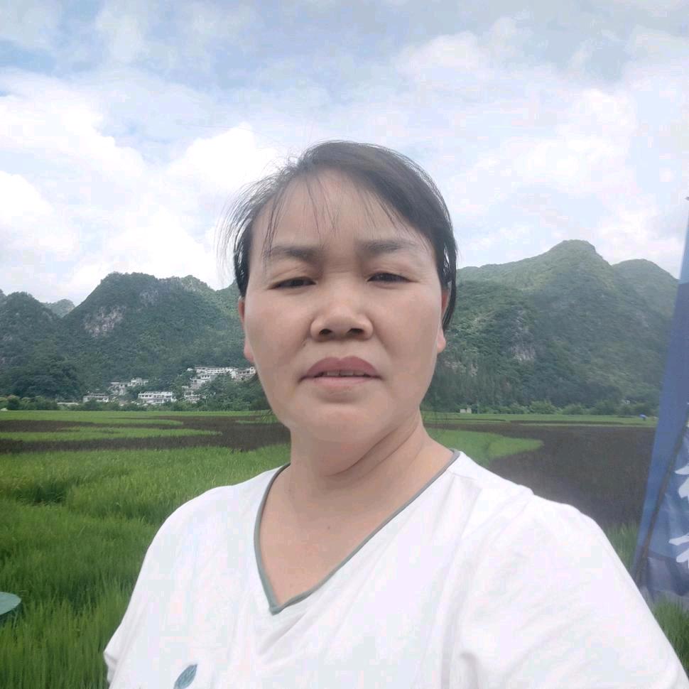 刘三姐早上七点半开播欢迎大家来到直播间