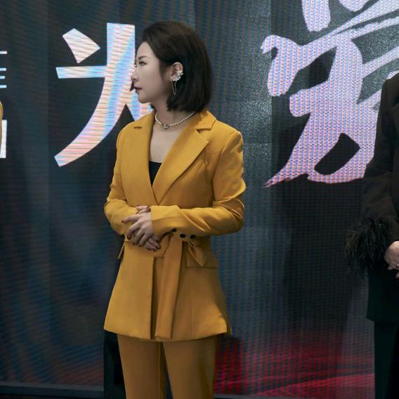 欢欢微定妆