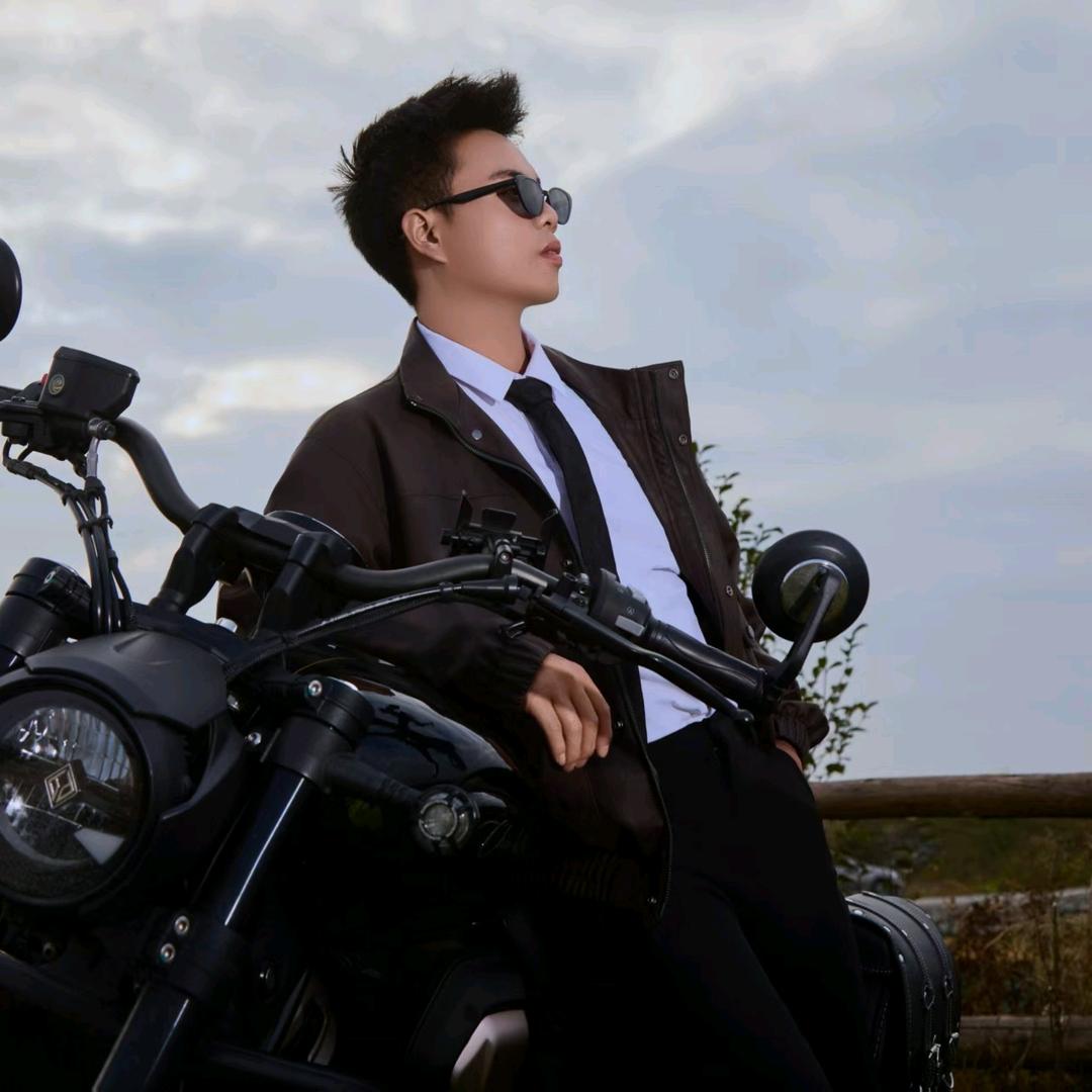 黔南小莫教练🚗