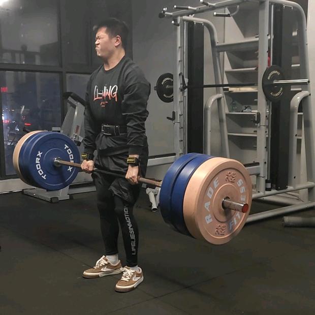 爱运动的蒸面哥