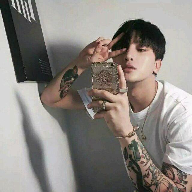 鹤杰