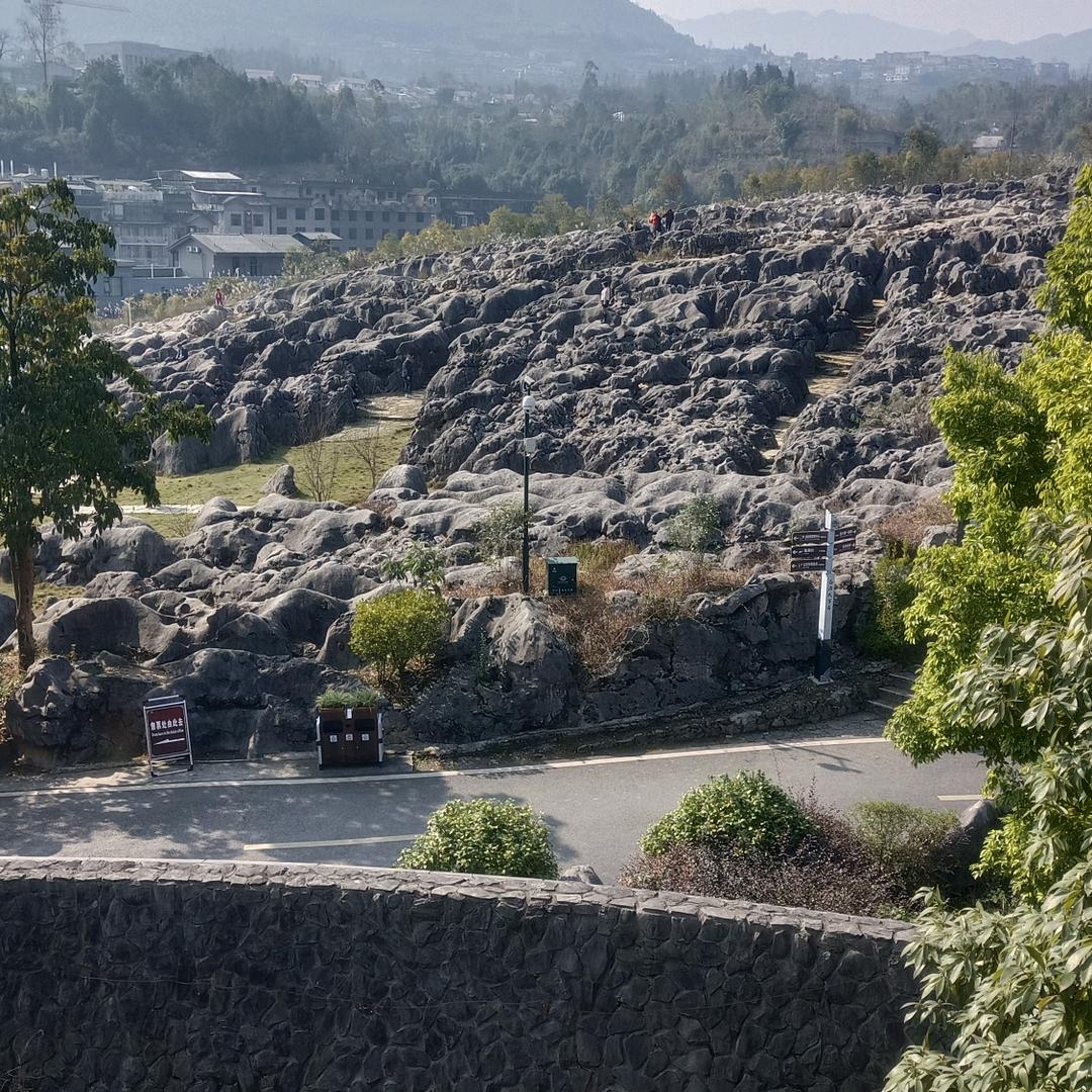 ( っ'-') 加乌拉山垭口