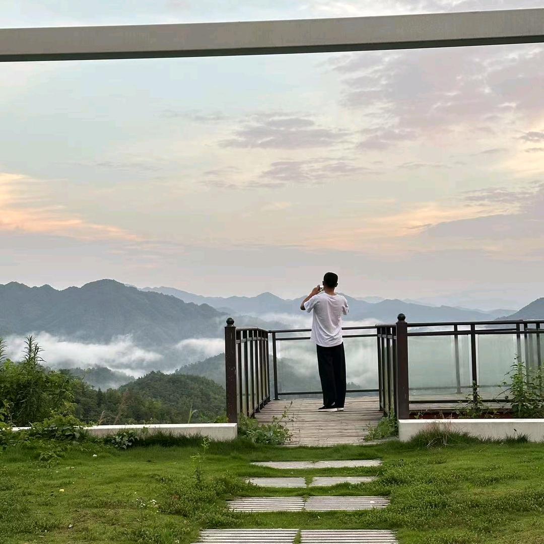 小 陈  陈