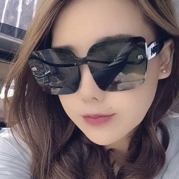 向来缘浅，奈何情深 。