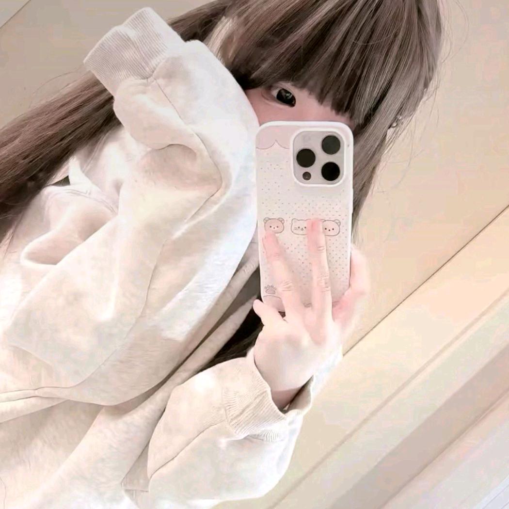 宋洛茹.