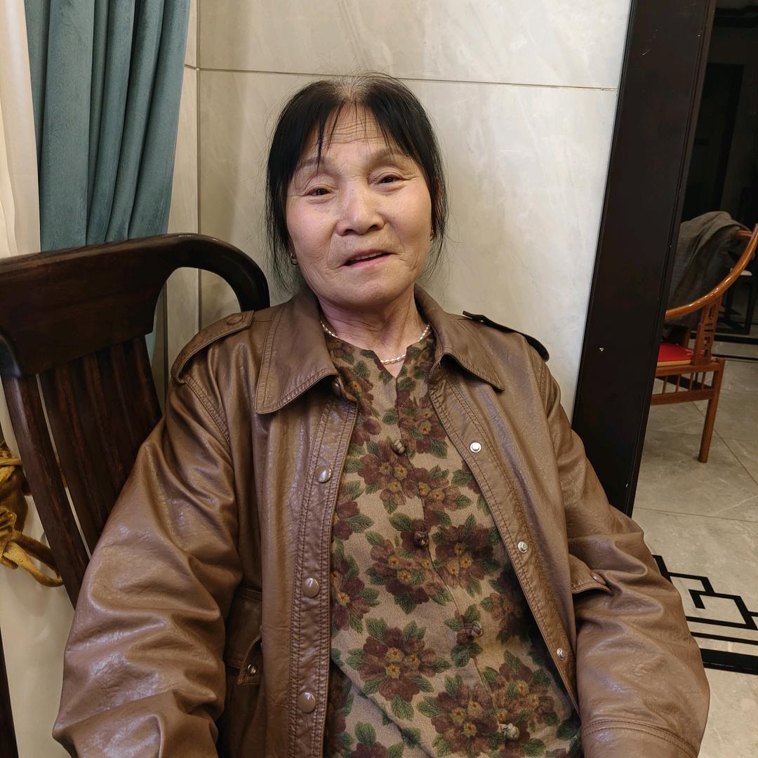 谢彩凤
