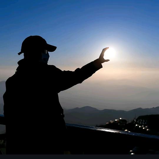 不懂车的张小帅