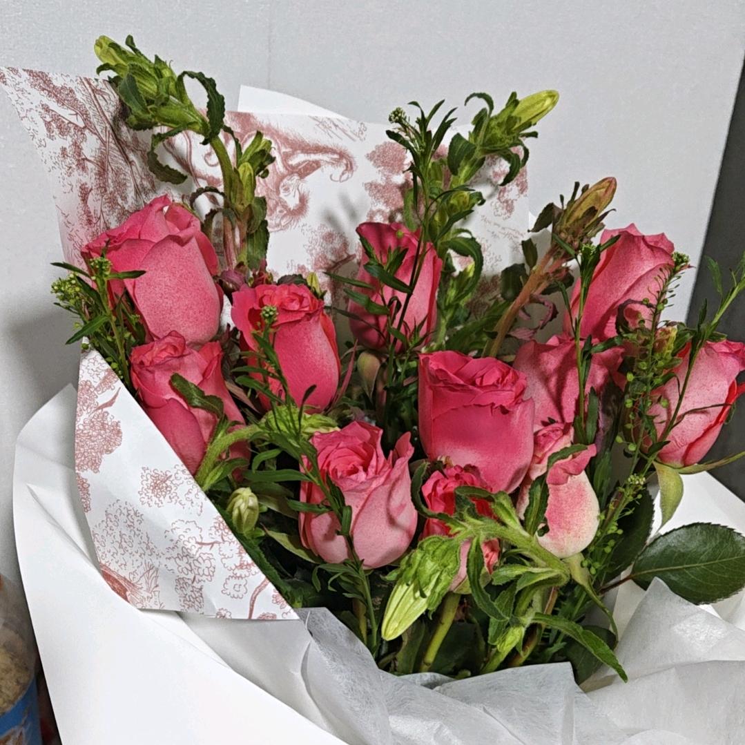 忧伤还是快乐！只有自己知道！