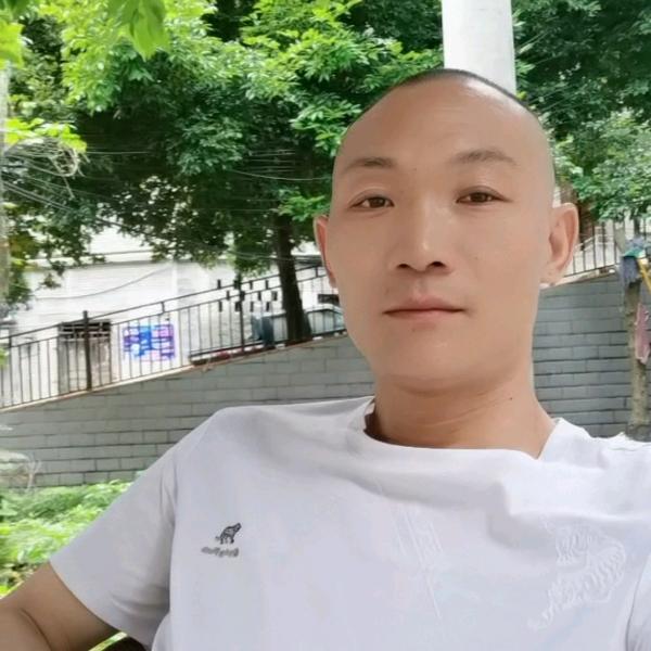 建，，哥
